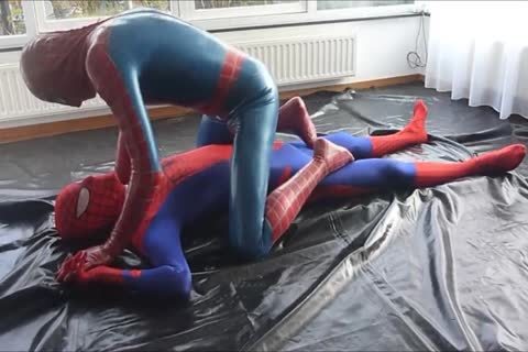 Spiderman Meets Spiderman