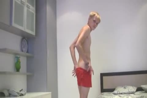 Yully cute cutie blond