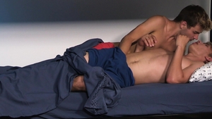 Family Dick: Bear Barron Kennt kissing each other in the bed