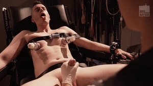 Club Inferno Dungeon - Tattooed need hard pounding