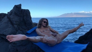 AlternaDudes - Long hair have sex with big balls daddy