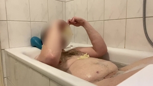 Aged deutsch amateur receives handjob