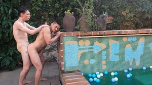 Latin Leche - Axel Yerel feels in need of real sex