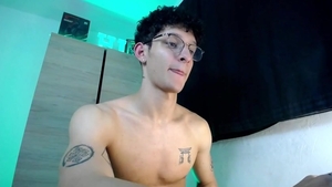 Alexandrolovee (sperm drinking) (2023-09-05)