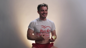 How Men Orgasm: The Art of Brunette Cumming