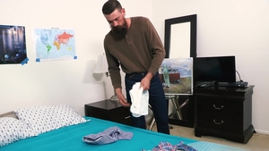 Family Dick: Mystery Manhandles