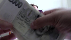 Debt Dandy: Between Desperation and Clean Conscience