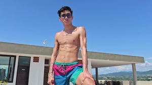 AmateurGayPOV: Tropical Paradise with My Buddy