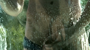Men: Twink Gets Soapy with Daddy